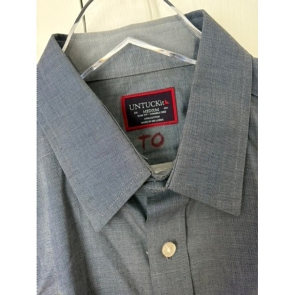 UNTUCKit Button Down Mens M Navy Pio Cesare Wrinkle‎ Free Tall Slim Fit Office